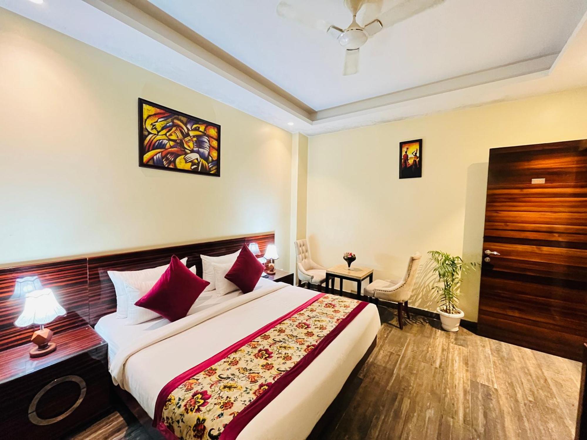 Hotel Banz Near Indira Gandhi Airport Delhi Ню Делхи Екстериор снимка