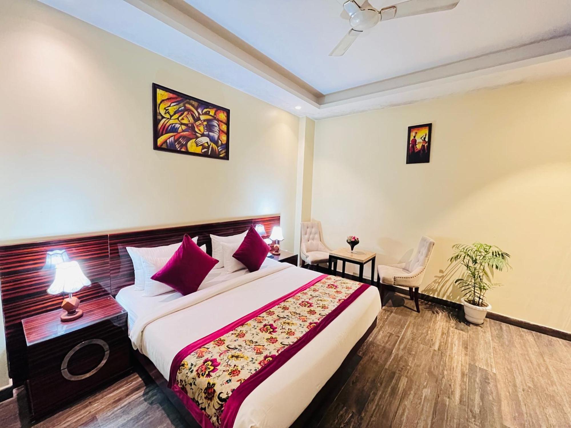 Hotel Banz Near Indira Gandhi Airport Delhi Ню Делхи Екстериор снимка