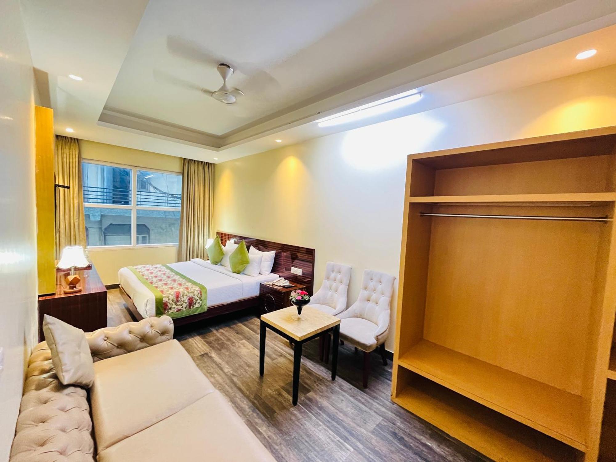 Hotel Banz Near Indira Gandhi Airport Delhi Ню Делхи Екстериор снимка