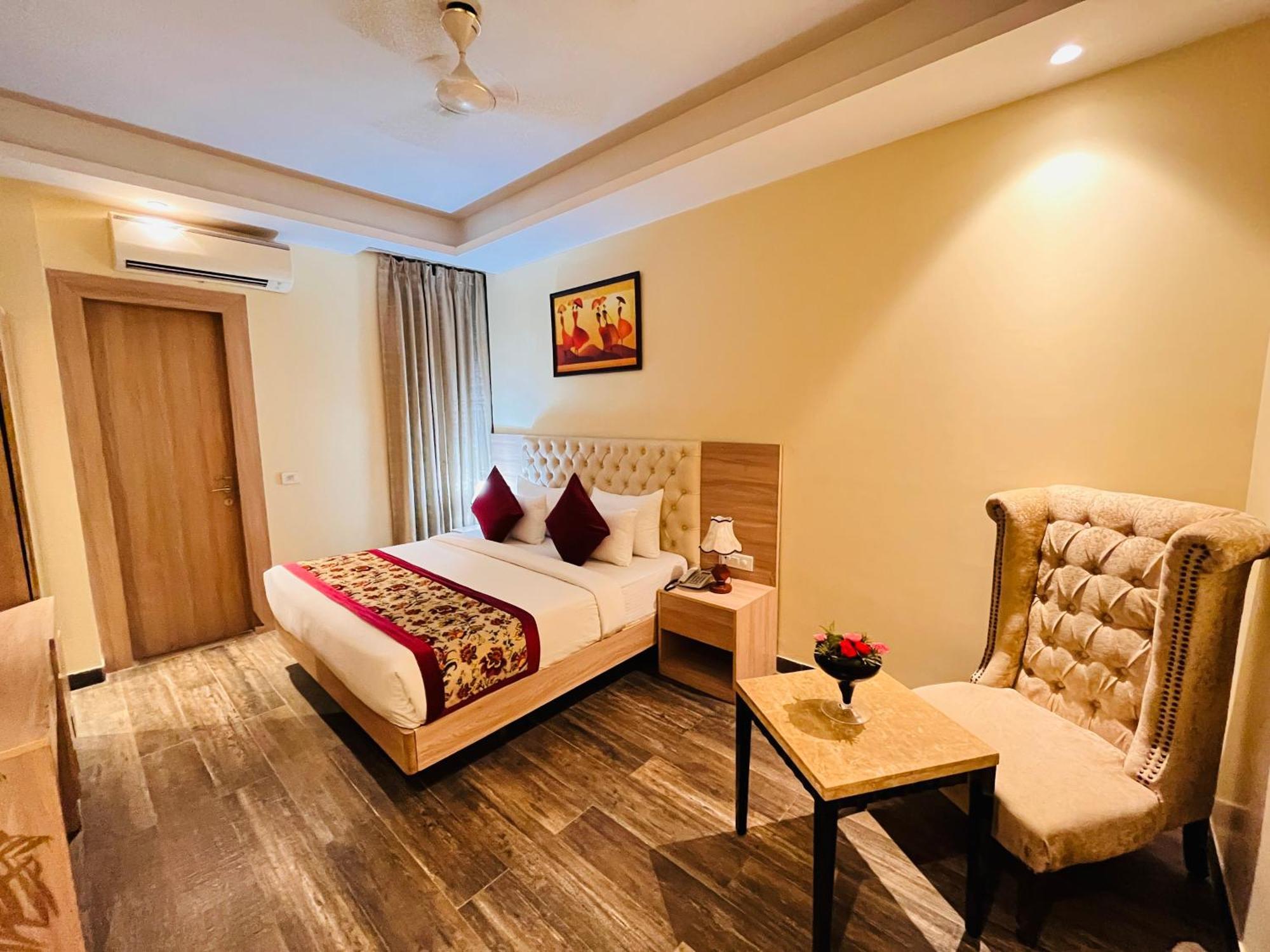 Hotel Banz Near Indira Gandhi Airport Delhi Ню Делхи Екстериор снимка