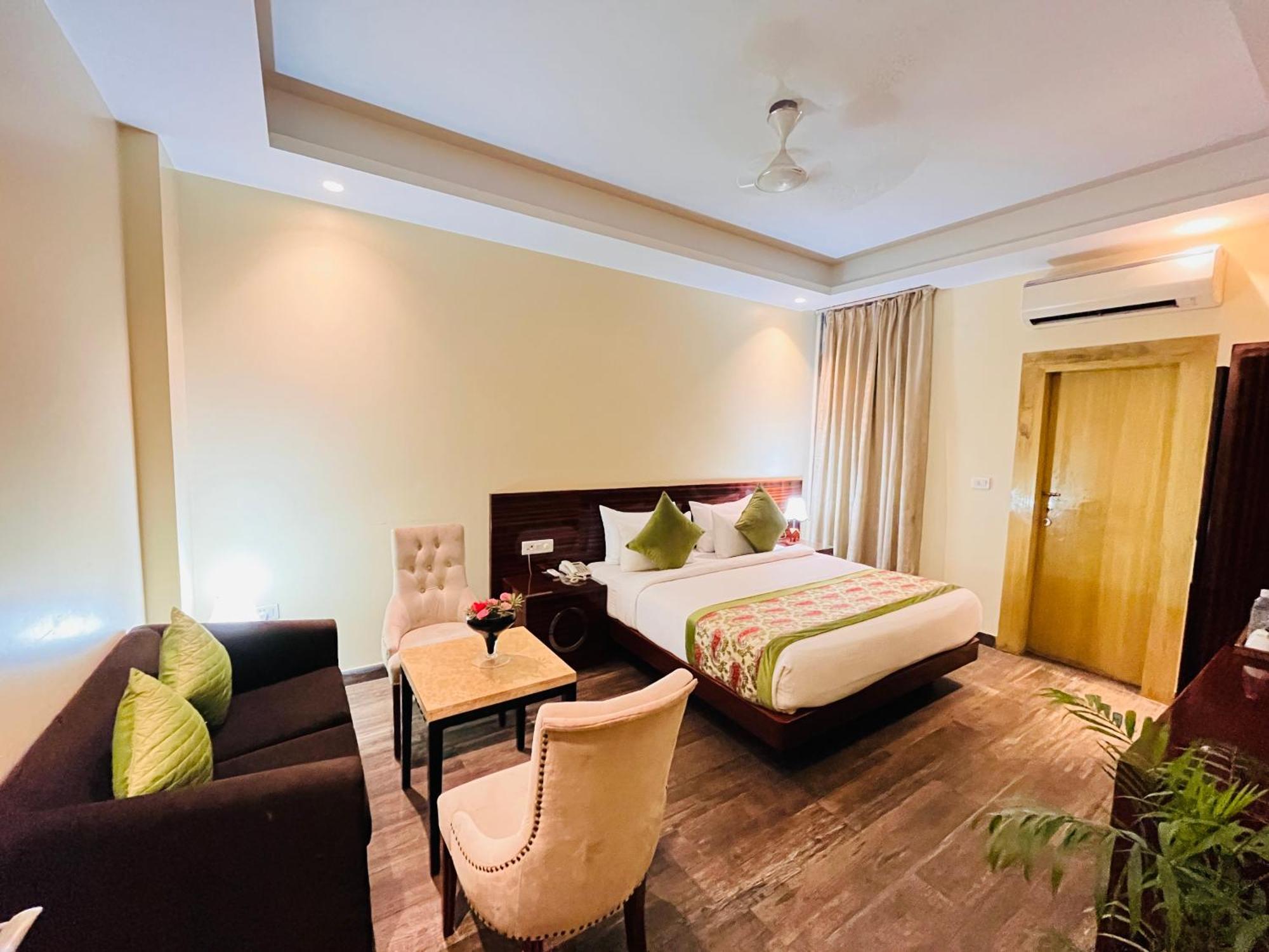 Hotel Banz Near Indira Gandhi Airport Delhi Ню Делхи Екстериор снимка